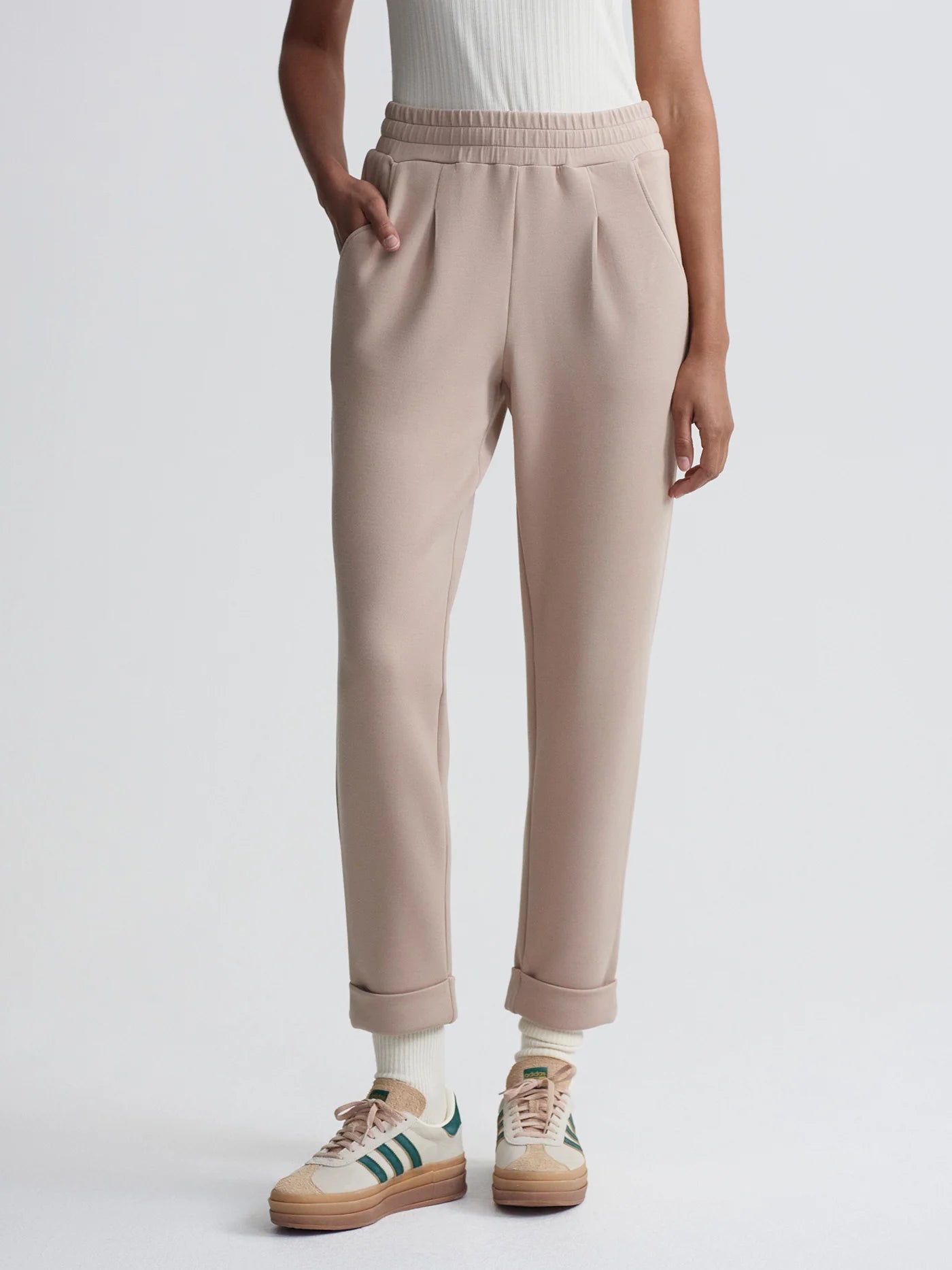 The Rolled Cuff Pant