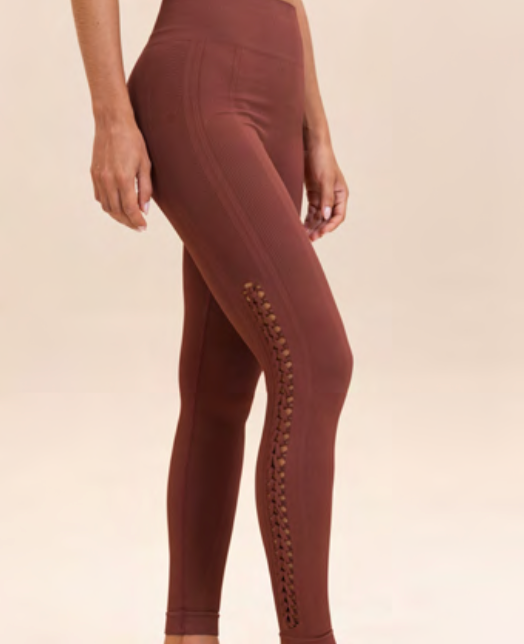 EXPLORE SEAMLESS KNIT SET