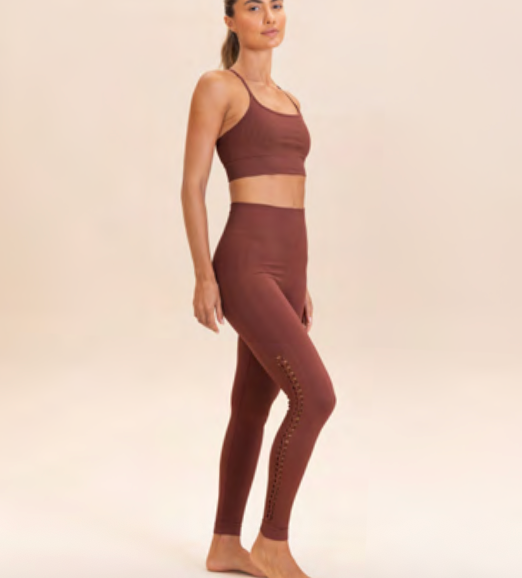EXPLORE SEAMLESS KNIT SET